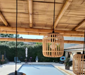 Pool house en bambou