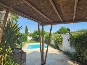 Pergola-bambou-pool-house-piscine